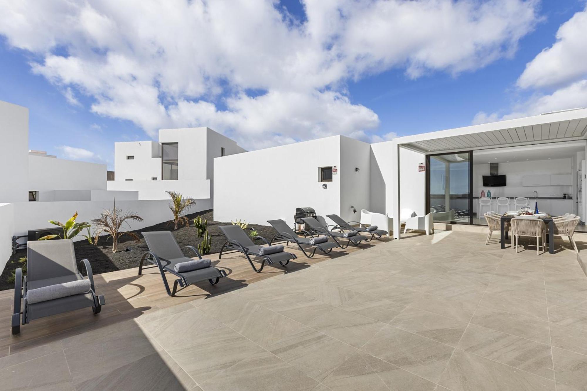 Casahost Fontaine Bleue Villa Tías Екстериор снимка